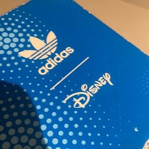 Disney * adidas kids shoe size 8k